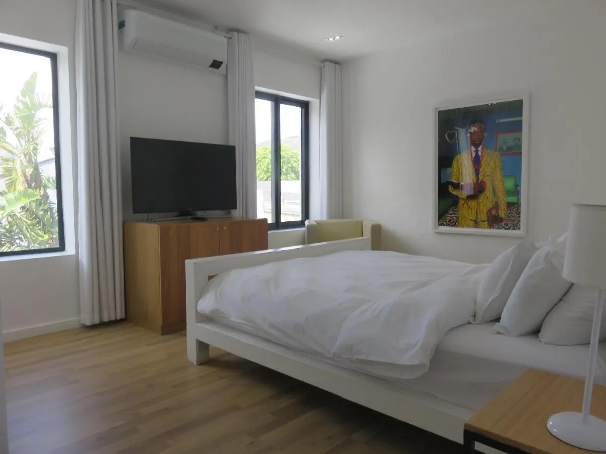 Cape White Villa Crawley