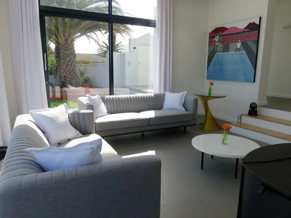 Cape White Villa Crawley 0*,