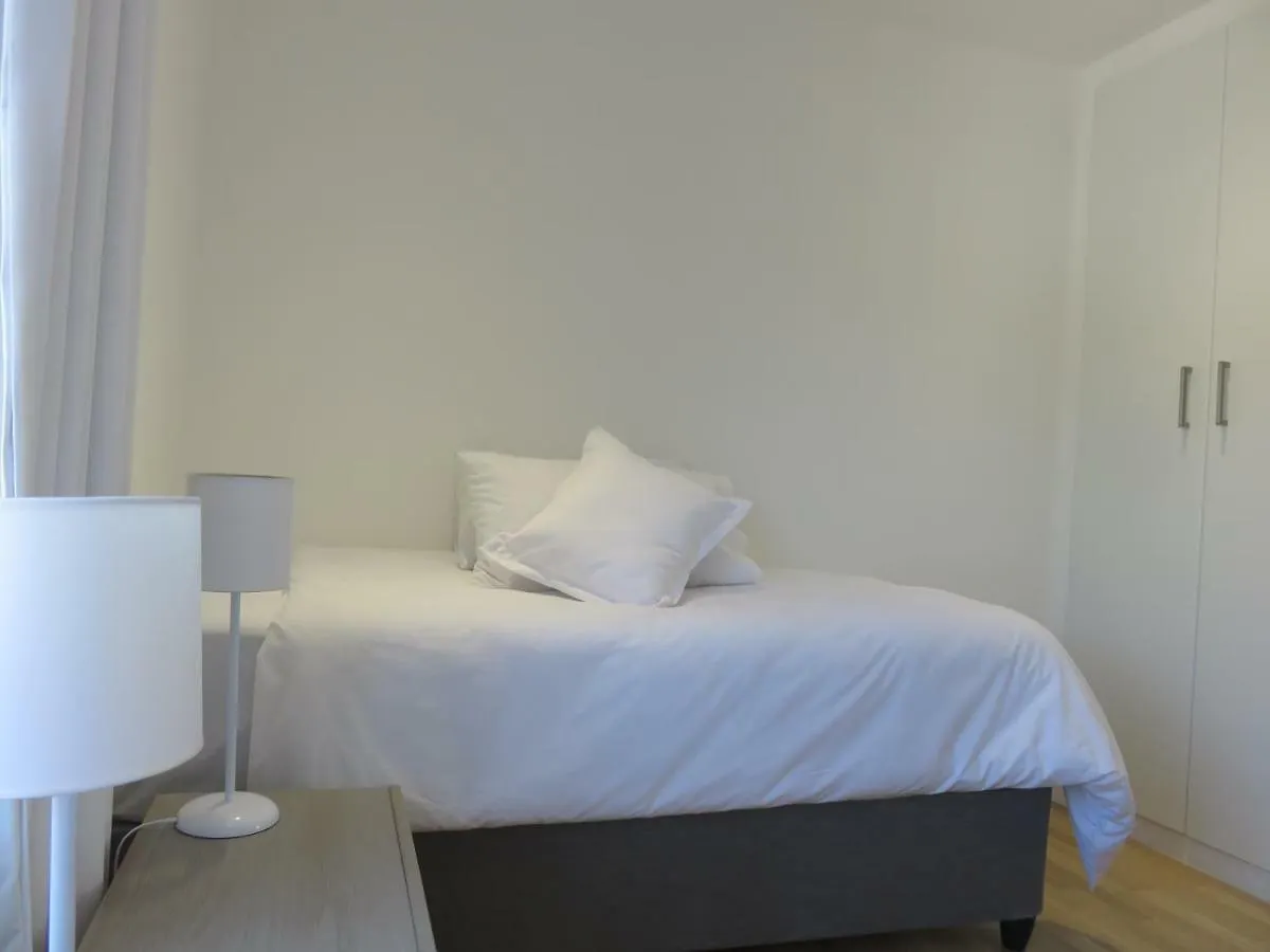 Cape White Villa Crawley