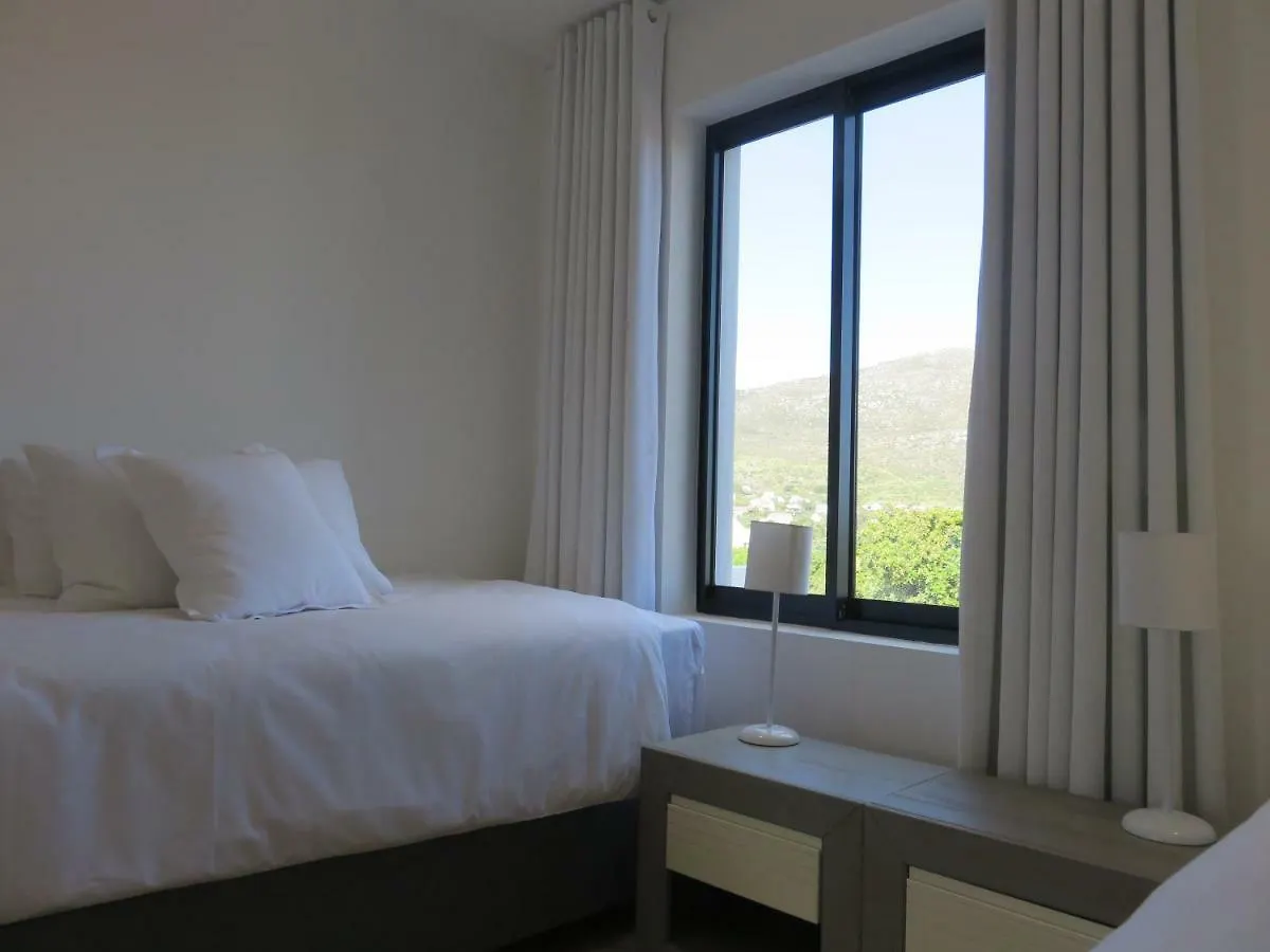 Cape White Villa Crawley